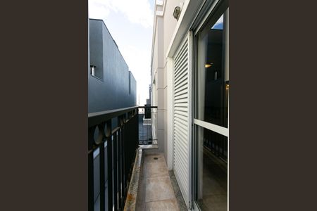 Casa de condomínio à venda com 150m², 3 quartos e 2 vagasVaranda da Suíte