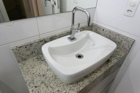 Casa de condomínio à venda com 150m², 3 quartos e 2 vagasBanheiro