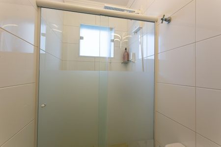 Casa de condomínio à venda com 150m², 3 quartos e 2 vagasBanheiro da Suíte