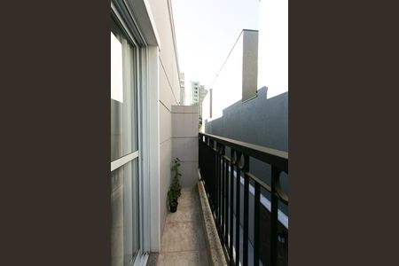 Casa de condomínio à venda com 150m², 3 quartos e 2 vagasVaranda da Suíte