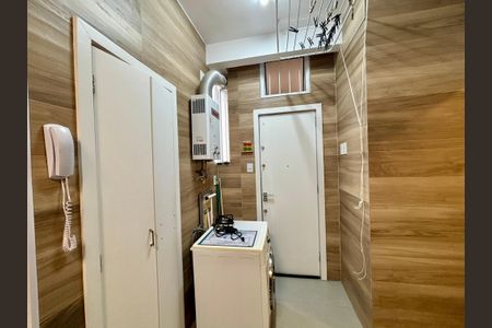 Apartamento à venda com 103m², 3 quartos e sem vaga Apartamento à venda com 103m², 3 quartos e sem vagaÁrea de serviço