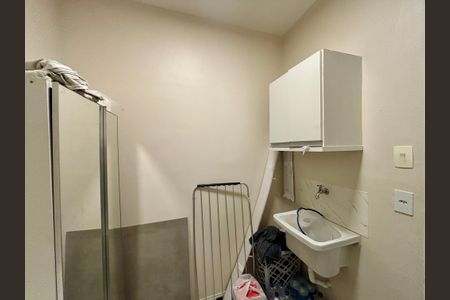 Apartamento à venda com 103m², 3 quartos e sem vaga Apartamento à venda com 103m², 3 quartos e sem vagaÁrea de serviço - quarto