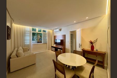 Apartamento à venda com 103m², 3 quartos e sem vagaSala