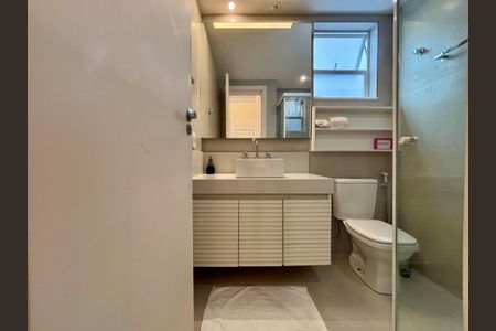 Apartamento à venda com 103m², 3 quartos e sem vaga Apartamento à venda com 103m², 3 quartos e sem vagaSuite