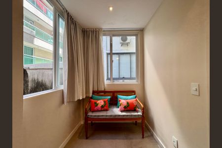 Apartamento à venda com 103m², 3 quartos e sem vaga Apartamento à venda com 103m², 3 quartos e sem vagaSuite