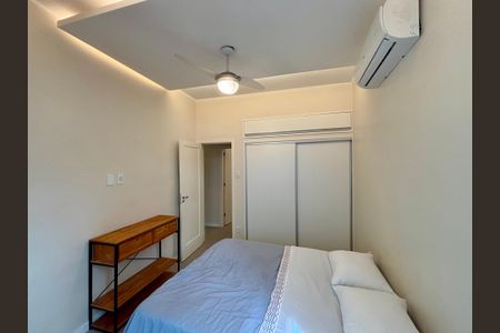 Apartamento à venda com 103m², 3 quartos e sem vaga Apartamento à venda com 103m², 3 quartos e sem vagaSuite