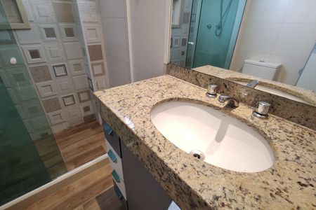 Casa de condomínio à venda com 180m², 3 quartos e 1 vaga Casa de condomínio à venda com 180m², 3 quartos e 1 vagaBanheiro Social