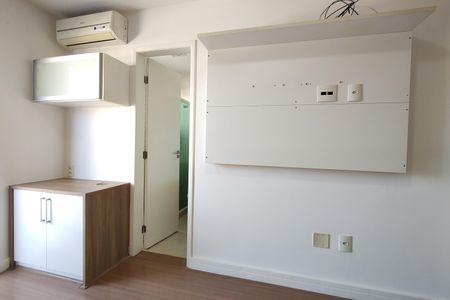 Casa de condomínio à venda com 180m², 3 quartos e 1 vaga Casa de condomínio à venda com 180m², 3 quartos e 1 vagaSuíte