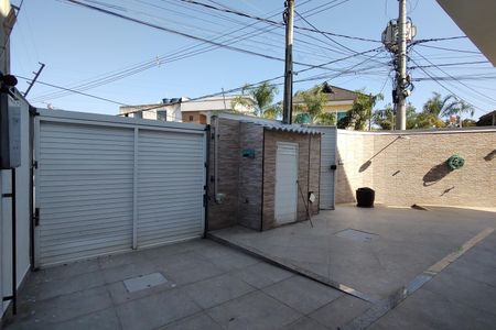 Casa de condomínio à venda com 180m², 3 quartos e 1 vaga Casa de condomínio à venda com 180m², 3 quartos e 1 vagaGaragem