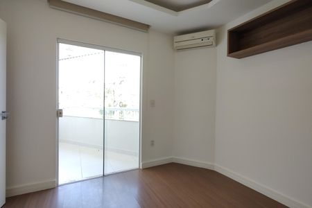 Casa de condomínio à venda com 180m², 3 quartos e 1 vaga Casa de condomínio à venda com 180m², 3 quartos e 1 vagaQuarto 2