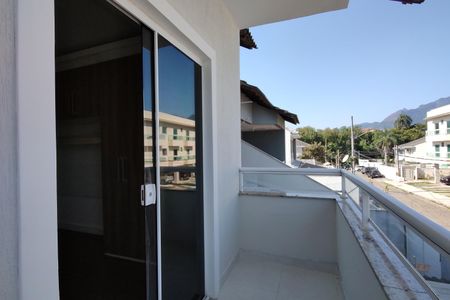 Casa de condomínio à venda com 180m², 3 quartos e 1 vaga Casa de condomínio à venda com 180m², 3 quartos e 1 vagaVaranda do Quarto 2