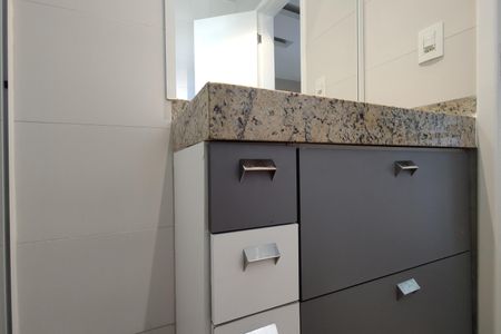 Casa de condomínio à venda com 180m², 3 quartos e 1 vaga Casa de condomínio à venda com 180m², 3 quartos e 1 vagaBanheiro Social