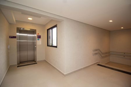 Apartamento para alugar com 36m², 2 quartos e sem vagaHall social