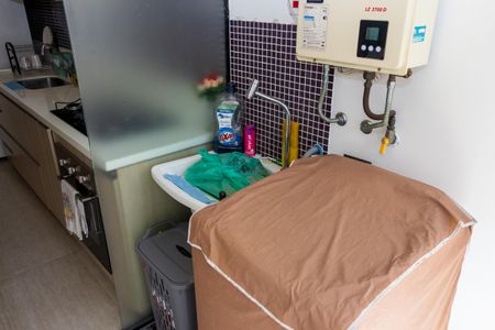 Apartamento à venda com 70m², 2 quartos e 2 vagas Apartamento à venda com 70m², 2 quartos e 2 vagasCozinha e Área de Serviço