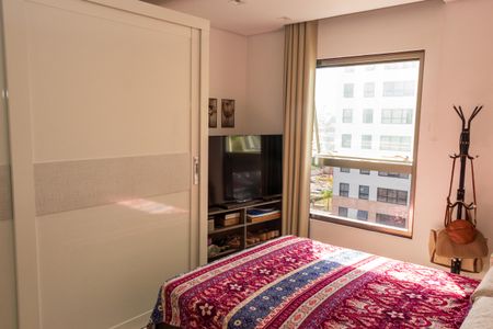 Apartamento à venda com 70m², 2 quartos e 2 vagas Apartamento à venda com 70m², 2 quartos e 2 vagasSuíte