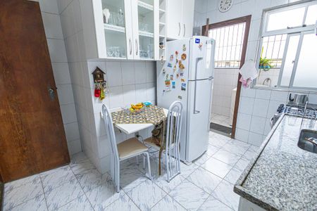 Apartamento à venda com 85m², 4 quartos e 2 vagasCozinha