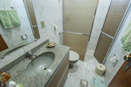 Apartamento à venda com 85m², 4 quartos e 2 vagasBanheiro