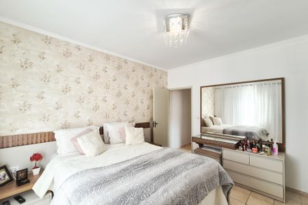 Casa à venda com 194m², 3 quartos e 2 vagasQuarto 1