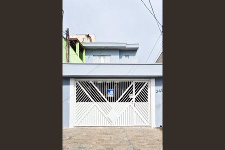 Casa à venda com 194m², 3 quartos e 2 vagasFachada