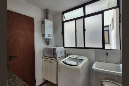 Apartamento à venda com 85m², 3 quartos e 1 vagaÁrea de Serviço