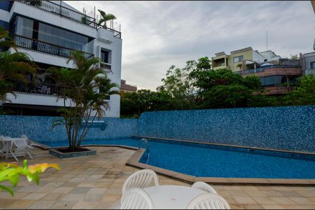 Apartamento à venda com 85m², 3 quartos e 1 vagaÁrea comum