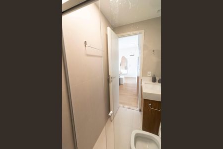 Apartamento à venda com 45m², 2 quartos e sem vaga Apartamento à venda com 45m², 2 quartos e sem vagaBanheiro 2