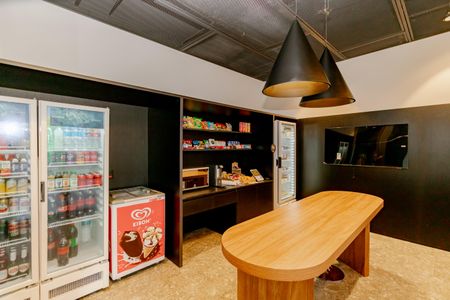 Apartamento à venda com 45m², 2 quartos e sem vaga Apartamento à venda com 45m², 2 quartos e sem vagaÁrea comum - Mercadinho