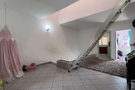 Casa à venda com 300m², 4 quartos e 3 vagas Casa à venda com 300m², 4 quartos e 3 vagasHall dos Dormitórios