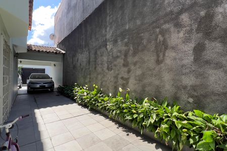 Casa à venda com 300m², 4 quartos e 3 vagas Casa à venda com 300m², 4 quartos e 3 vagasGaragem