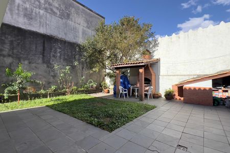 Casa à venda com 300m², 4 quartos e 3 vagas Casa à venda com 300m², 4 quartos e 3 vagasÁrea Externa
