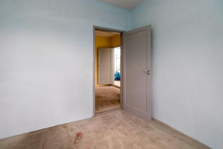 Quarto 1 de casa para alugar com 2 quartos, 49m² em Parque dos Bancarios, São Paulo