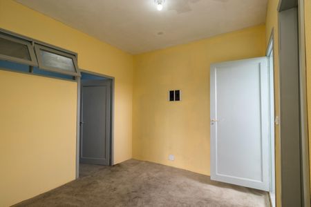 Sala de casa para alugar com 2 quartos, 49m² em Parque dos Bancarios, São Paulo