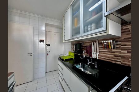 Apartamento à venda com 95m², 2 quartos e 2 vagas Apartamento à venda com 95m², 2 quartos e 2 vagasCozinha