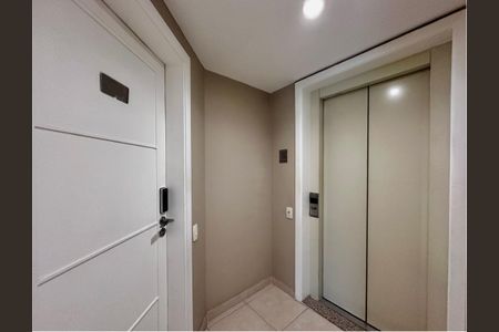 Apartamento à venda com 95m², 2 quartos e 2 vagas Apartamento à venda com 95m², 2 quartos e 2 vagasHall Social Apartamento
