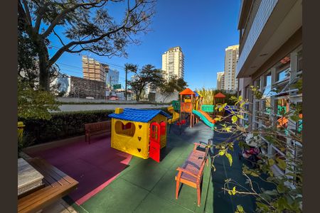 Apartamento à venda com 95m², 2 quartos e 2 vagas Apartamento à venda com 95m², 2 quartos e 2 vagasÁrea comum - Playground