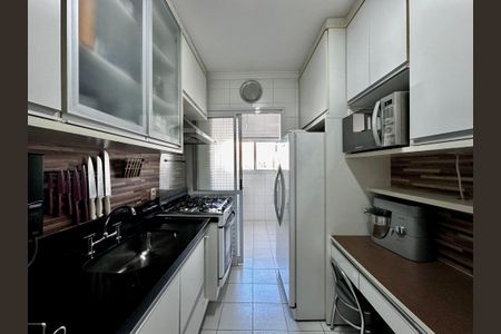Apartamento à venda com 95m², 2 quartos e 2 vagas Apartamento à venda com 95m², 2 quartos e 2 vagasCozinha