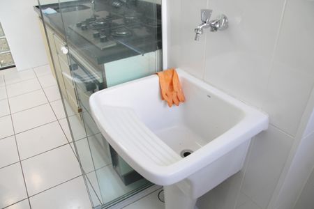 Apartamento para alugar com 68m², 2 quartos e 1 vagaÁrea de Serviço