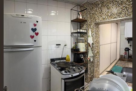Casa à venda com 154m², 3 quartos e 2 vagas Casa à venda com 154m², 3 quartos e 2 vagasCOZINHA