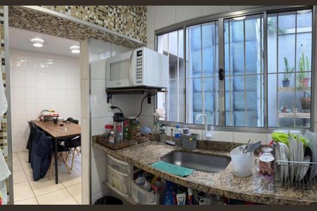 Casa à venda com 154m², 3 quartos e 2 vagas Casa à venda com 154m², 3 quartos e 2 vagasCOZINHA