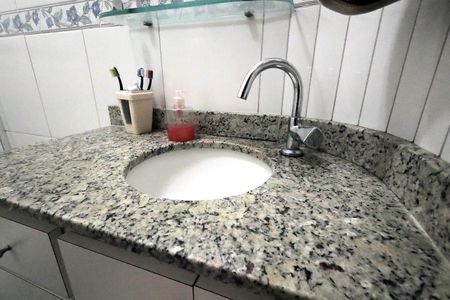 Apartamento à venda com 149m², 2 quartos e 2 vagas Apartamento à venda com 149m², 2 quartos e 2 vagasBanheiro da Suíte