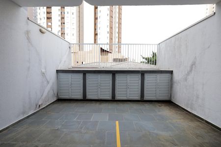 Apartamento à venda com 149m², 2 quartos e 2 vagas Apartamento à venda com 149m², 2 quartos e 2 vagasDeposito