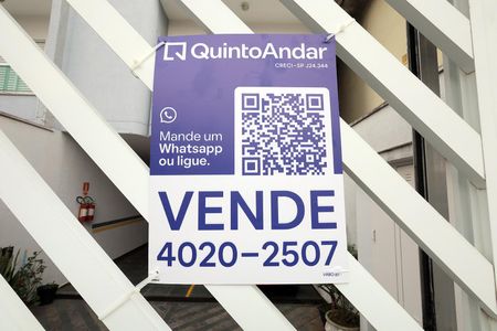 Apartamento à venda com 149m², 2 quartos e 2 vagas Apartamento à venda com 149m², 2 quartos e 2 vagasPlaca