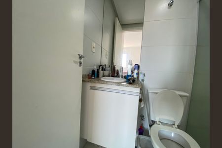 Apartamento à venda com 65m², 2 quartos e 1 vaga Apartamento à venda com 65m², 2 quartos e 1 vagaBanheiro /Suite