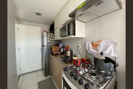 Apartamento à venda com 65m², 2 quartos e 1 vaga Apartamento à venda com 65m², 2 quartos e 1 vagaCozinha e Área de Serviço