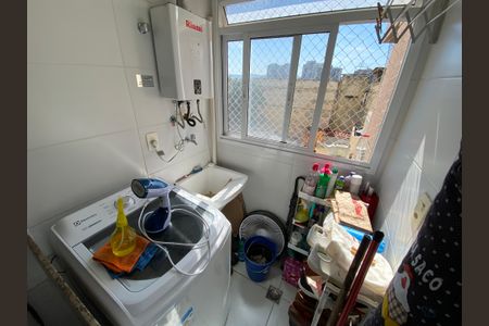 Apartamento à venda com 65m², 2 quartos e 1 vaga Apartamento à venda com 65m², 2 quartos e 1 vagaCozinha e Área de Serviço