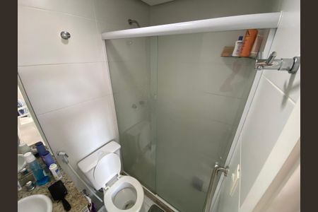 Apartamento à venda com 65m², 2 quartos e 1 vaga Apartamento à venda com 65m², 2 quartos e 1 vagaBanheiro /Suite