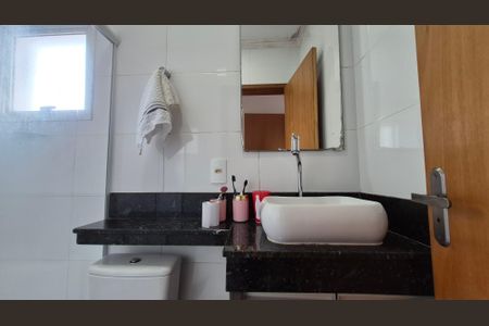 Casa à venda com 180m², 2 quartos e 3 vagasBanheiro da suíte