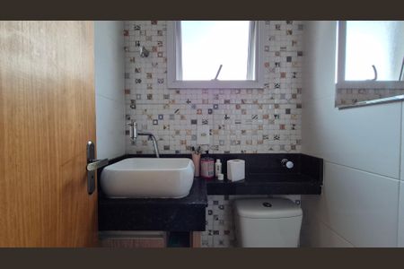 Casa à venda com 180m², 2 quartos e 3 vagasLavabo