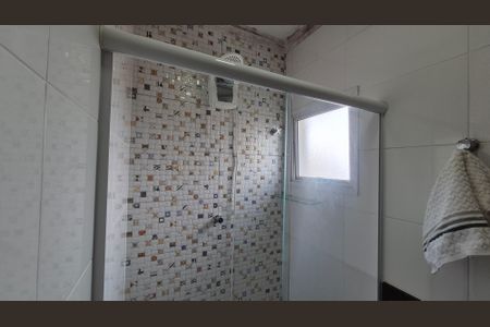 Casa à venda com 180m², 2 quartos e 3 vagasBanheiro da suíte