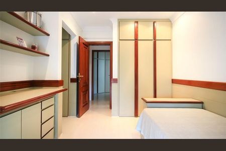 Apartamento à venda com 3 quartos, 300m² em Indianópolis, São Paulo